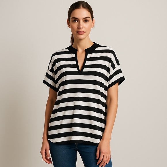 🖤✨ Luxe to Deluxe Striped Blouse - Size 10  ✨🖤 - Picture 1 of 12